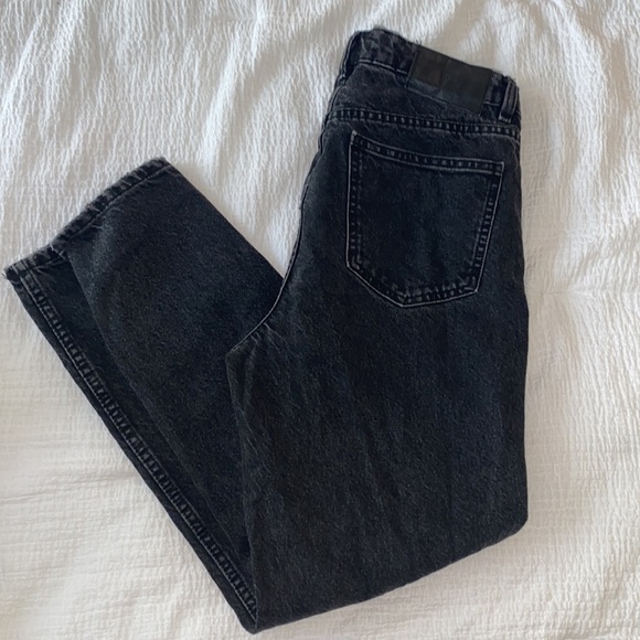 Zara Jean - Picture 2 of 2